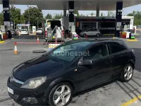 Usado Opel Astra GTC Sport 100 CV (73 kW) 2007 Negro Berlina