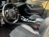 Usado Peugeot e-208 GT-line 100 kW (136 CV) 2020 Gris Utilitario