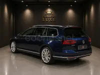 Usado VW Passat Sportline 240 CV (176 kW) 2016 Azul Familiar