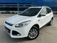 Usado Ford Kuga Titanium 120 CV (88 kW) 2016 Blanco SUV