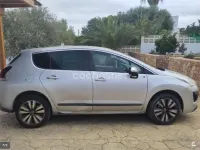 Usado Peugeot 3008 Style 130 CV (95 kW) 2015 Gris / plata Familiar