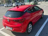Usado Opel Astra Selective 125 CV (91 kW) 2018 Rojo Berlina