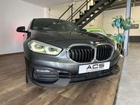 Usado BMW 118 Comfort Edition 150 CV (110 kW) 2021 Gris / plata Utilitario