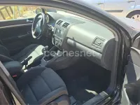 Usado VW Golf IV Sportline 140 CV (102 kW) 2004 Gris / plata Berlina