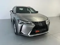 Usado Lexus UX Executive Line 184 CV (135 kW) 2022 Gris / plata SUV
