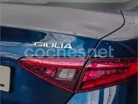 Usado Alfa Romeo Giulia Executive 160 CV (117 kW) 2019 Azul Berlina