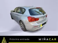 Usado BMW 118 136 CV (100 kW) 2018 Gris / plata Berlina