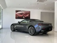 Usado Aston Martin DB12 680 CV (500 kW) 2025 Gris Coupe