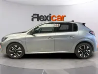 Usado Peugeot 208 Allure 101 CV (74 kW) 2025 Gris Utilitario