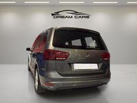 Usado Seat Alhambra XCELLENCE 150 CV (110 kW) 2022 Gris plata Monovolumen