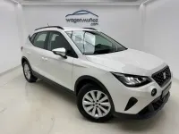 Usado Seat Arona Reference 95 CV (69 kW) 2022 Blanco SUV