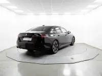 Usado BMW 530e Comfort Edition 299 CV (219 kW) 2025 Negro Berlina