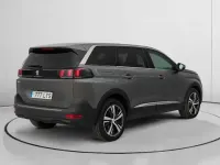 Usado Peugeot 5008 Allure 131 CV (96 kW) 2022 Gris SUV