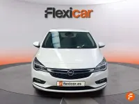 Usado Opel Astra Dynamic 136 CV (100 kW) 2017 Blanco Utilitario