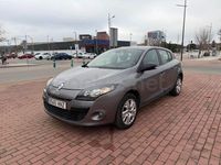 Usado Renault Mégane Authentique 110 CV (80 kW) 2012 Gris / plata Berlina