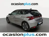 Usado Hyundai i20 101 CV (74 kW) 2021 Gris Utilitario