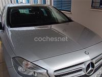 Usado Mercedes A180 Style 109 CV (80 kW) 2016 Gris / plata Berlina