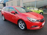 Usado Opel Astra Selective 136 CV (100 kW) 2019 Rojo Familiar