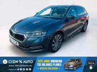 Usado Skoda Octavia Style 150 CV (110 kW) 2022 Gris / plata Familiar
