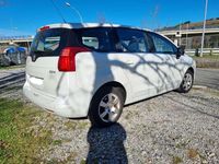 Usado Peugeot 5008 Allure 150 CV (110 kW) 2011 Blanco Monovolumen