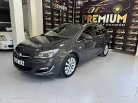 Usado Opel Astra Excellence 136 CV (100 kW) 2016 Gris / plata Familiar