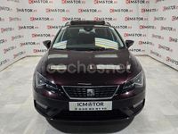 Usado Seat Leon Style 150 CV (110 kW) 2017 Violeta / lila Berlina