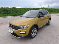 Usado VW T-Roc Advance 110 CV (80 kW) 2021 Marrón SUV