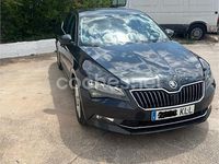 Usado Skoda Superb Style 150 CV (110 kW) 2018 Negro Familiar