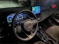 Usado Toyota Corolla Active 140 CV (102 kW) 2023 Gris / plata Berlina