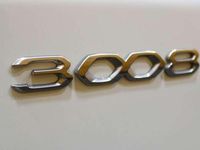 Usado Peugeot 3008 Allure 131 CV (96 kW) 2024 Blanco Monovolumen