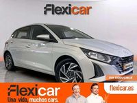 Usado Hyundai i20 84 CV (61 kW) 2024 Gris Utilitario