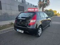 Usado Hyundai i30 Classic 90 CV (66 kW) 2010 Negro Berlina