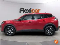 Usado Peugeot 2008 Active 101 CV (74 kW) 2023 Rojo SUV