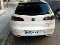Usado Seat Ibiza 100 CV (73 kW) 2004 Blanco Utilitario
