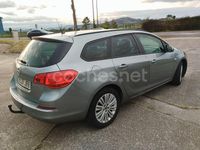 Usado Opel Astra Selective 140 CV (102 kW) 2014 Verde Familiar