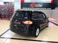 Usado Ford Galaxy Trend 150 CV (110 kW) 2017 Negro Monovolumen