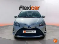 Używany Toyota Yaris Hybrid Active 100 KM (73 kW) 2019 Szary