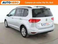 Usado VW Touran Advance 116 CV (85 kW) 2017 Gris Monovolumen