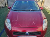 Usado Fiat Punto Dynamic 70 CV (51 kW) 2006 Granate Utilitario