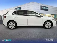 Begagnad VW Golf VIII 116 HK (85 kW) 2025 Vit Halvkombi