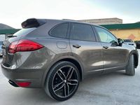 Usado Porsche Cayenne 245 CV (180 kW) 2012 Marrón SUV