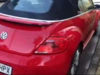 Usado VW Beetle 105 CV (77 kW) 2013 Granate Utilitario