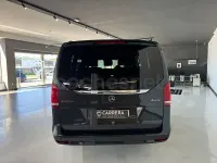 Usado Mercedes V300 Exclusive 239 CV (175 kW) 2021 Gris / plata Monovolumen
