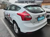 Usado Ford Focus Trend 125 CV (91 kW) 2014 Blanco Utilitario
