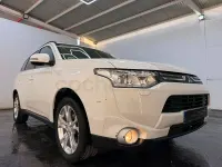 Usado Mitsubishi Outlander 150 CV (110 kW) 2014 Blanco SUV
