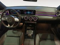 Usado Mercedes CLA200 Shooting Brake 150 CV (110 kW) 2023 Blanco Familiar