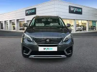 Usado Peugeot 5008 Allure 130 CV (95 kW) 2019 Gris / plata SUV