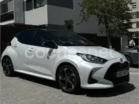 Occasion Toyota Yaris Hybrid Edition 130 PK (95 kW) 2024 Wit Sedan
