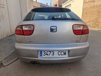Usado Seat Leon Sport 150 CV (110 kW) 2002 Gris / plata Utilitario