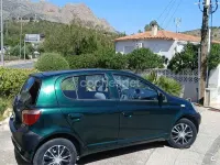 Usado Toyota Yaris Terra 68 CV (50 kW) 2002 Azul Berlina